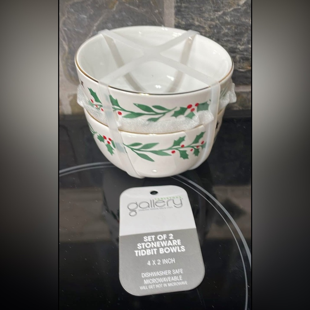 Gallery Festive Holly Stoneware Tidbit Bowls set of two new with tags